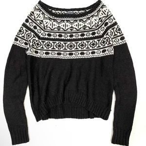 Wool blend oversized American Eagle black and white winter sweater. Size Large.